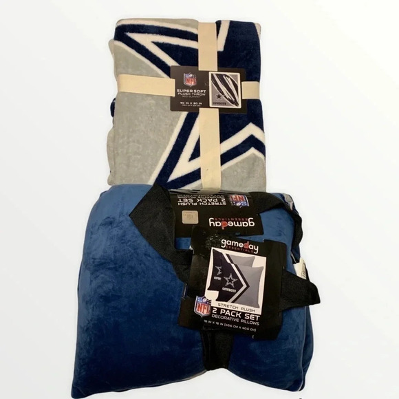 Dallas Cowboys NFL Throw Blanket and Pillows Team Name, Logo - Picture 1 of 8